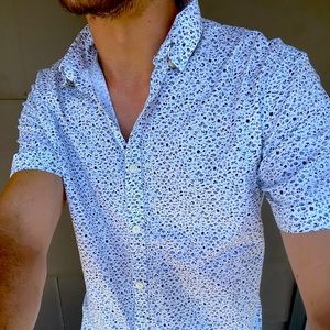 Zara Man slim fit short-sleeve button-up. Size. L